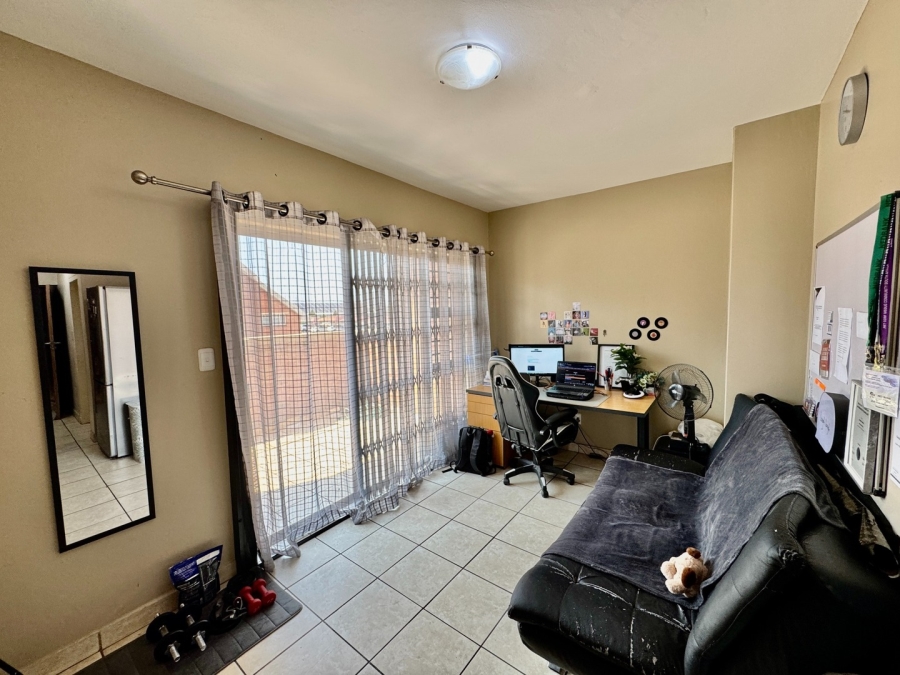 1 Bedroom Property for Sale in Die Bult North West